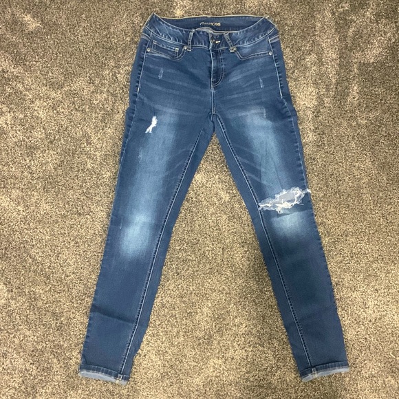 Maurice’s Slim Skinny Jean, Hand Distressed - Picture 7 of 9